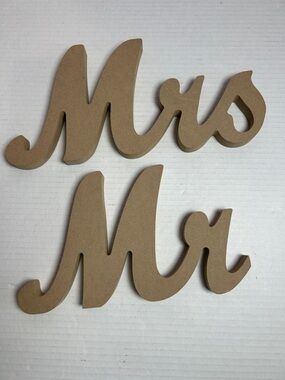Script 'Mrs Mr' Wooden Table Decor.